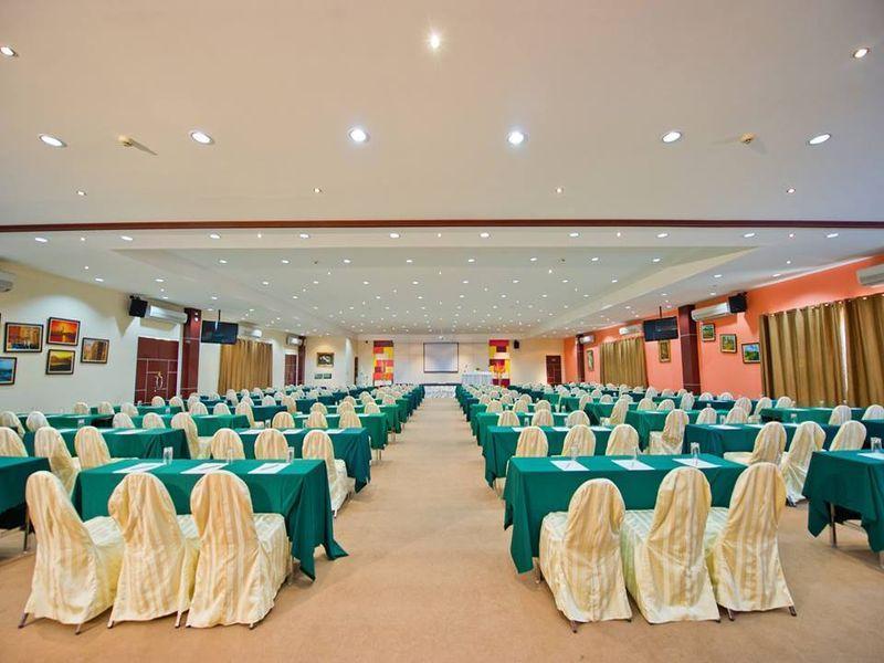 Leaves Valley Resort Nong Ya Plong Extérieur photo
