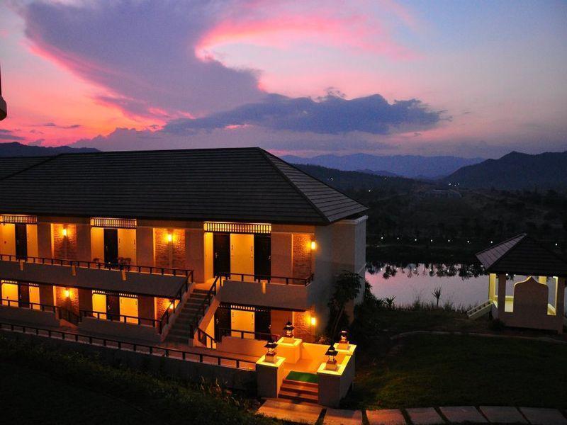 Leaves Valley Resort Nong Ya Plong Extérieur photo